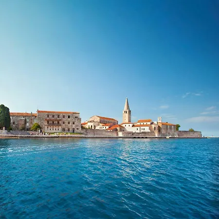 Daire House Puseljic - 3. - A2+1 For Max 3 Pax With Own Tennis Court Poreč