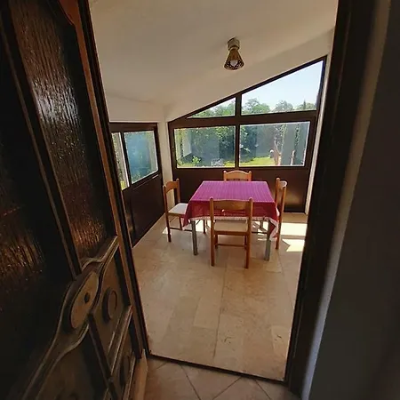 House Puseljic - 3. - A2+1 For Max 3 Pax With Own Tennis Court * Poreč