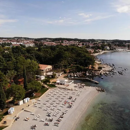 Daire House Puseljic - 3. - A2+1 For Max 3 Pax With Own Tennis Court *